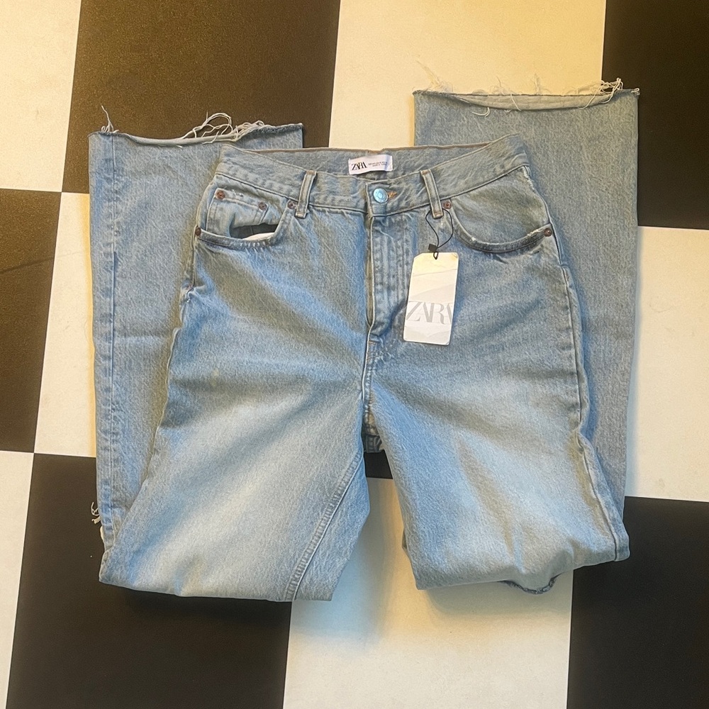 20% OFF 2+ BUNDLES Zara High Rise Wide Leg Jeans Size 8 Light Blue NWT